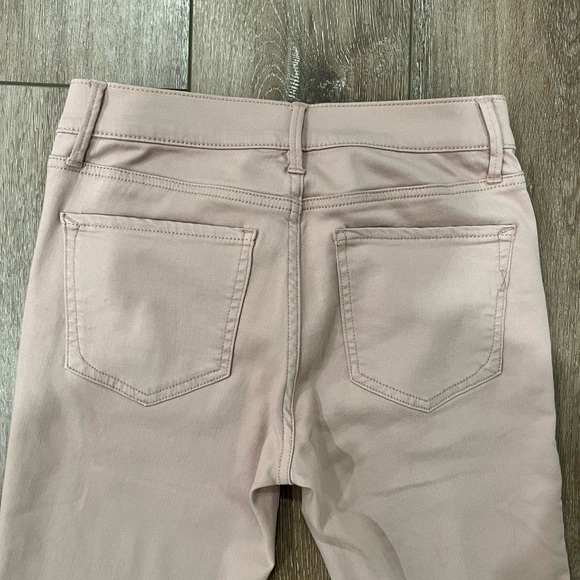 NWOT Express Mid Rise Jeans - Picture 9 of 17